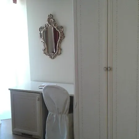 Hotel La Palazzina 3*